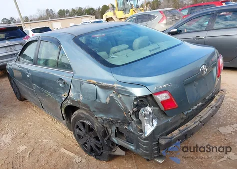 2008 Toyota Camry Xle V6 z USA, uszkodzony, nr VIN 4T1BK46K98U569920